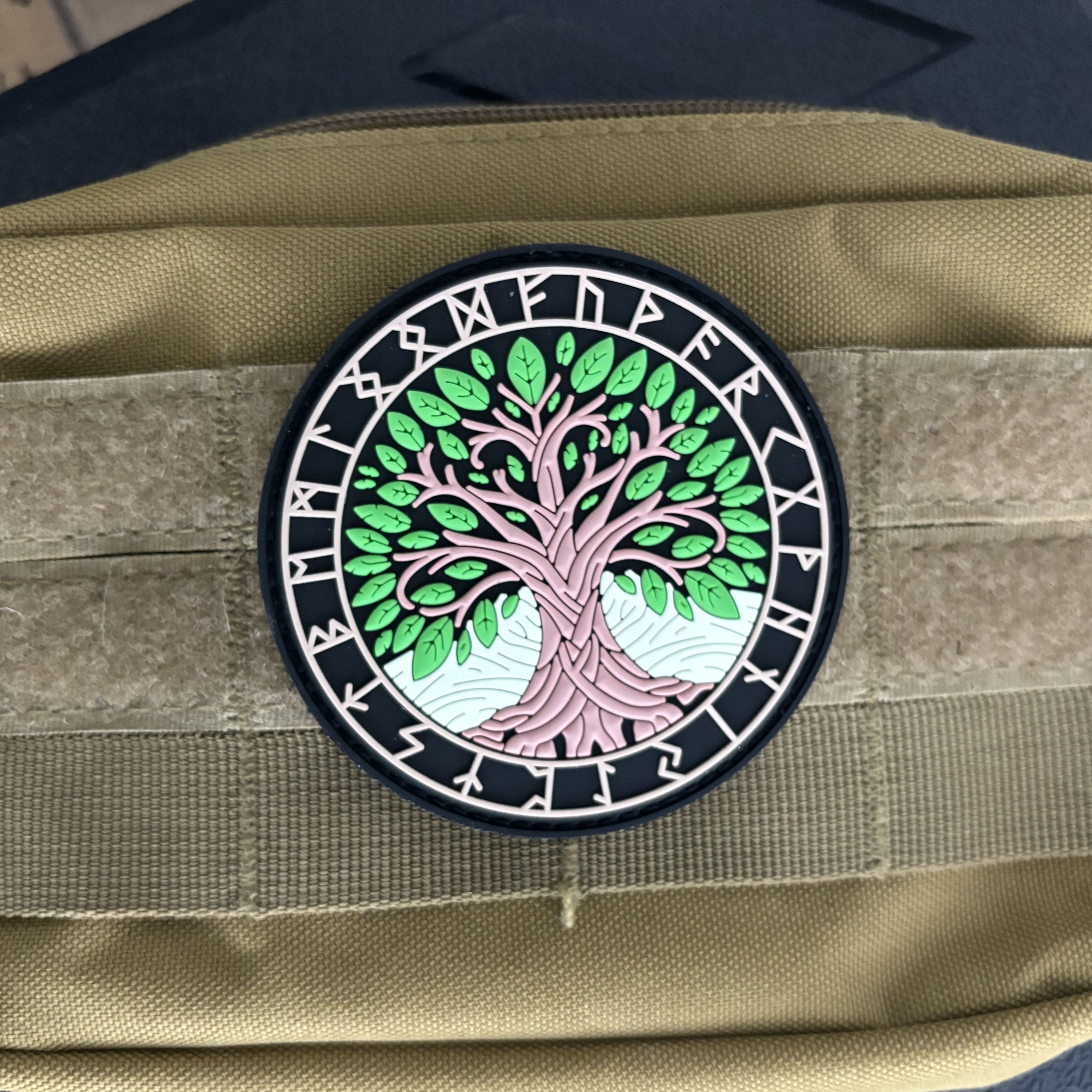 Yggdrasil Viking Totem PVC Pat - Urban Backpack Tactical recension och pris
